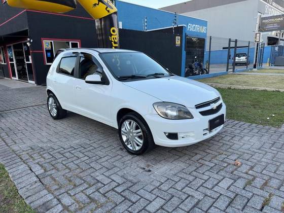 CHEVROLET CELTA 1.0 MPFI LT 8V FLEX 4P MANUAL CHEVROLET CELTA 1.0 MPFI LT 8V FLEX 4P MANUAL